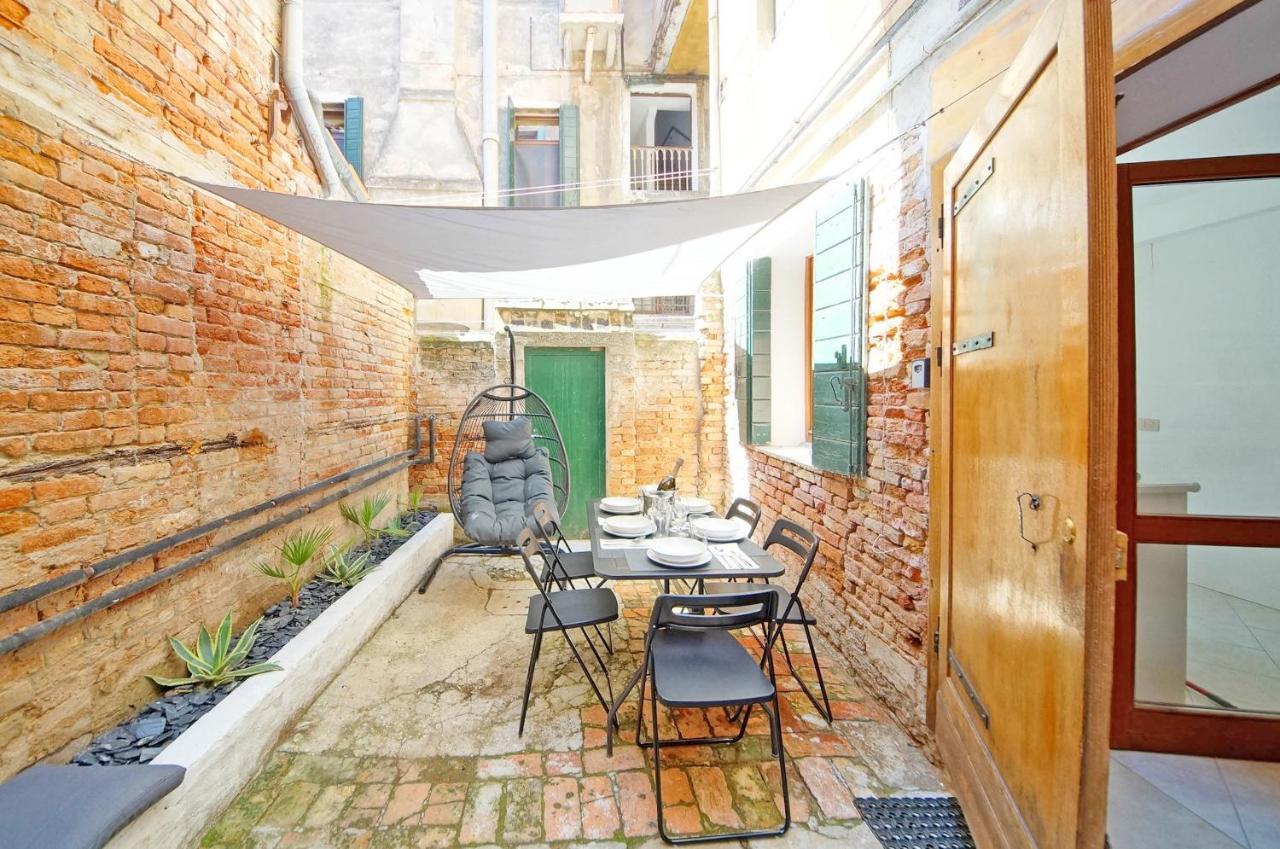 Gondola View Apartment Venedig Exteriör bild